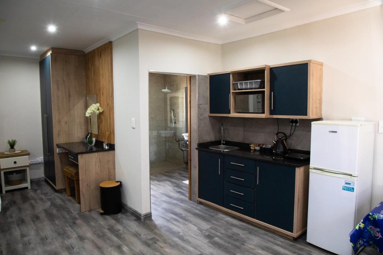 Opstal Gastehuis Potchefstroom Exteriér fotografie